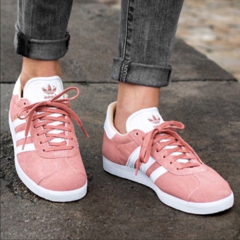Adidas pink suede Gazelle size 7.0